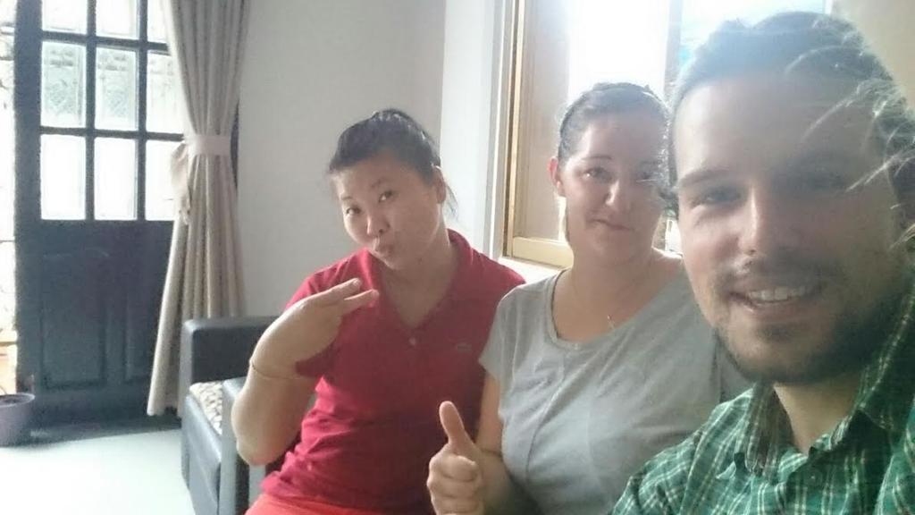 Little Home Hostel Vinh Hai Екстер'єр фото