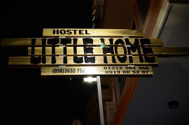Little Home Hostel Vinh Hai Екстер'єр фото