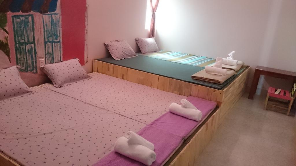 Little Home Hostel Vinh Hai Екстер'єр фото