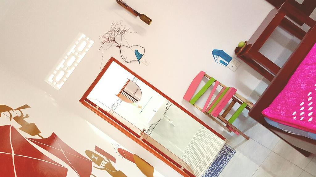 Little Home Hostel Vinh Hai Екстер'єр фото