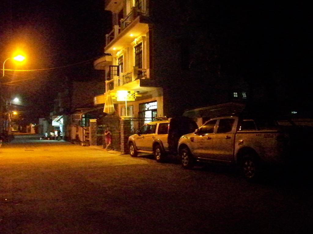 Little Home Hostel Vinh Hai Екстер'єр фото